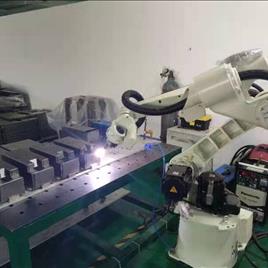 焊接机械人